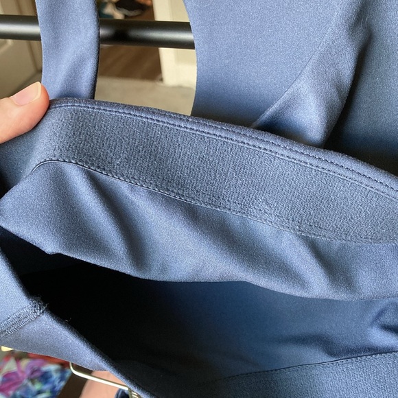 Ultra-Soft Performance Bra and Ultra-Soft Performance Pocket Legging in Blue Fog - Picture 5 of 12